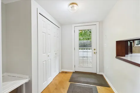 821 Oak Spring Lane Libertyville IL 60048