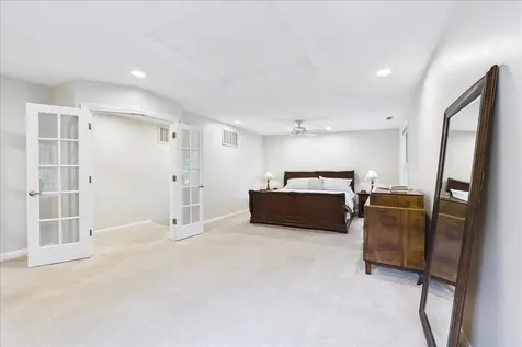821 Oak Spring Lane Libertyville IL 60048