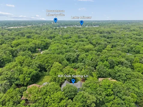 821 Oak Spring Lane Libertyville IL 60048