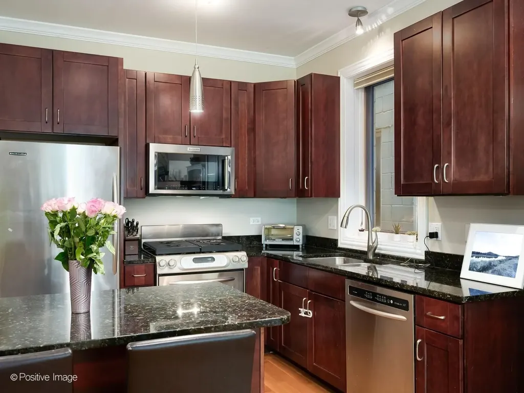 2431 West Walton Street Chicago IL 60622