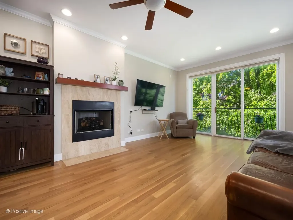 2431 West Walton Street Chicago IL 60622