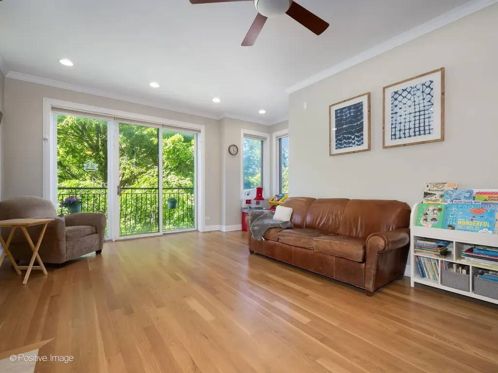 2431 West Walton Street Chicago IL 60622