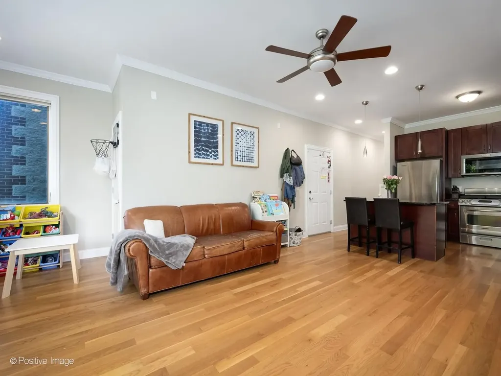 2431 West Walton Street Chicago IL 60622