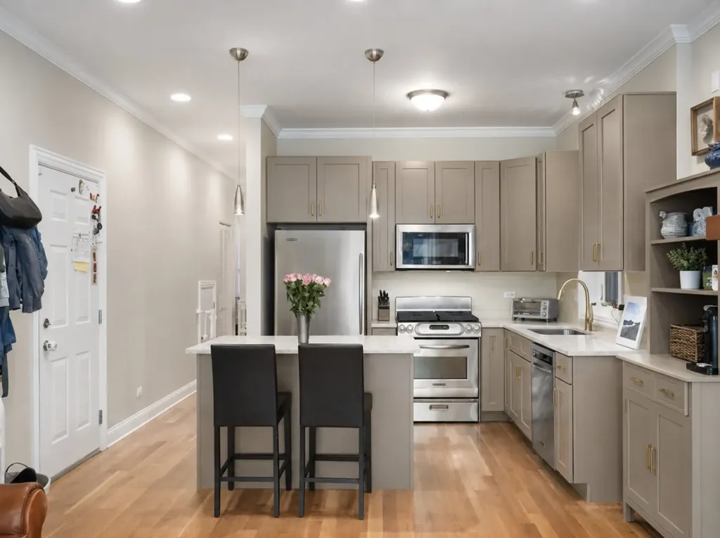 2431 West Walton Street Chicago IL 60622