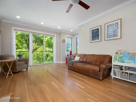 2431 West Walton Street Chicago IL 60622