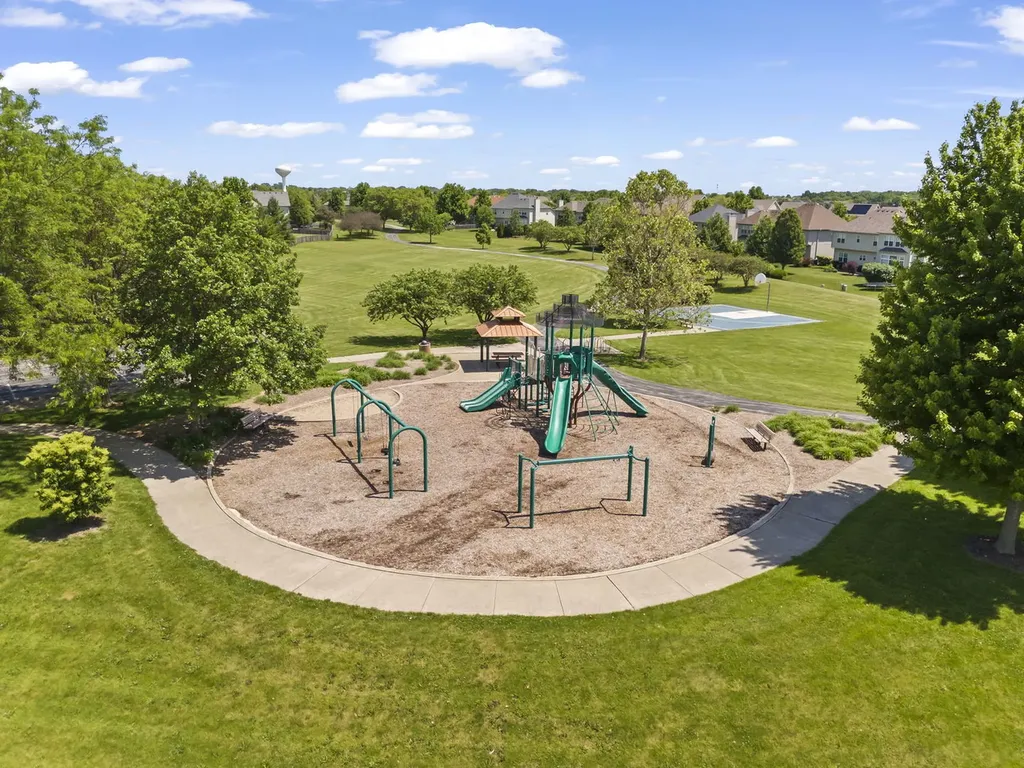 27008 Ashgate Crossing Plainfield IL 60585