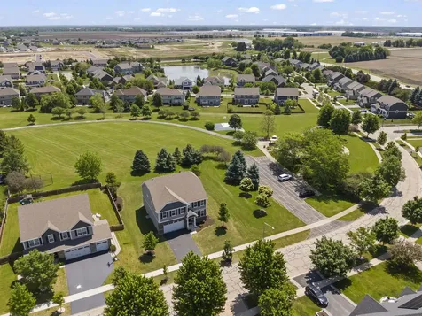 27008 Ashgate Crossing Plainfield IL 60585