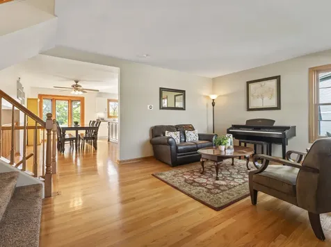 1432 Brahms Court Bartlett IL 60103
