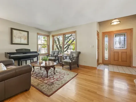 1432 Brahms Court Bartlett IL 60103
