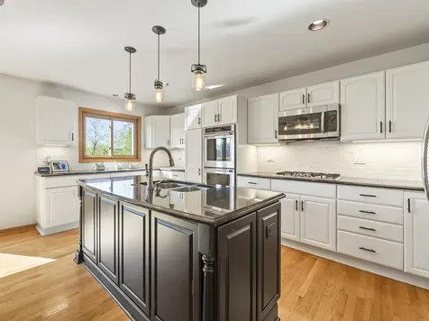 1432 Brahms Court Bartlett IL 60103
