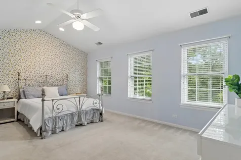 1007 Butternut Lane Mount Prospect IL 60056