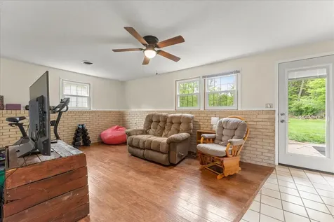 209 North Jefferson Street Mahomet IL 61853