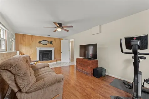 209 North Jefferson Street Mahomet IL 61853