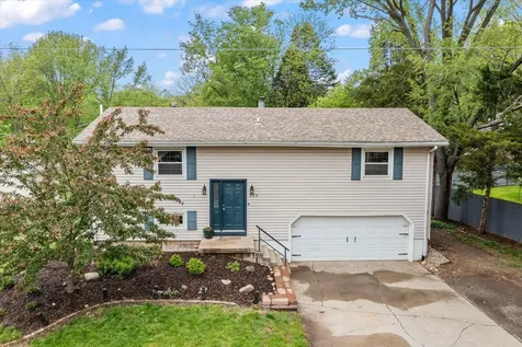 209 North Jefferson Street Mahomet IL 61853