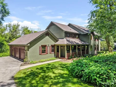 39W860 Reindeer Trail St. Charles IL 60175