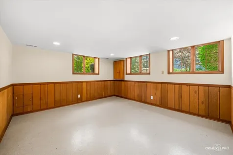39W860 Reindeer Trail St. Charles IL 60175