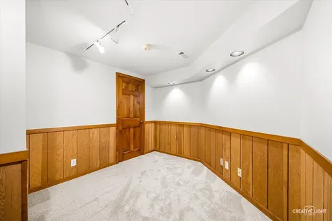 39W860 Reindeer Trail St. Charles IL 60175