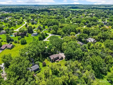 39W860 Reindeer Trail St. Charles IL 60175