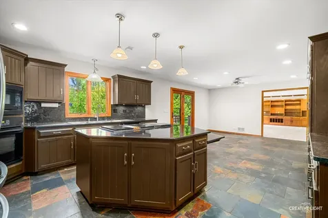 39W860 Reindeer Trail St. Charles IL 60175