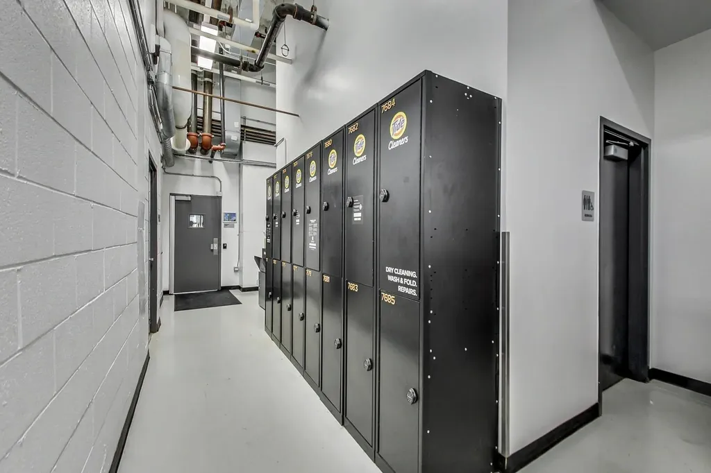 235 West Van Buren Street Chicago IL 60607