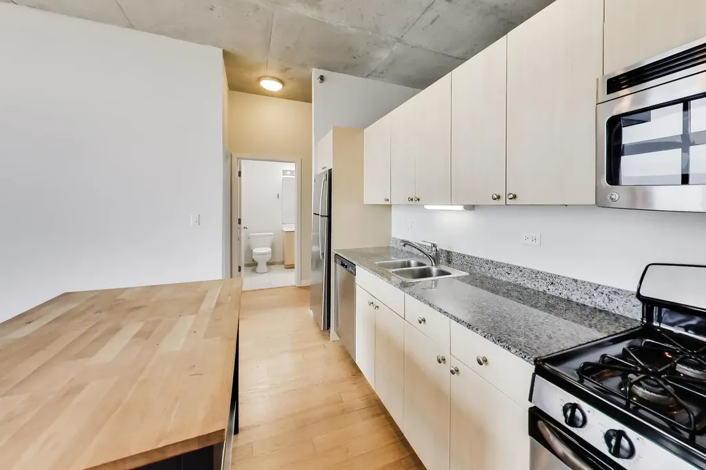 235 West Van Buren Street Chicago IL 60607
