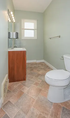 1015 West Main Street W Salem IL 62881