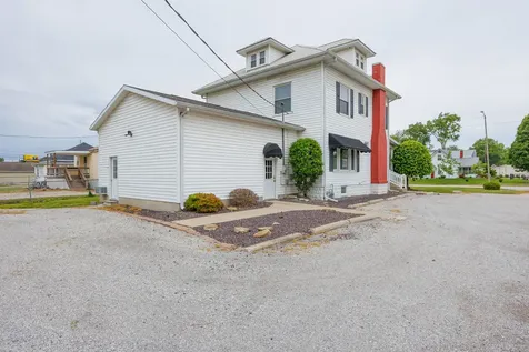 1015 West Main Street W Salem IL 62881