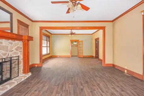 1015 West Main Street W Salem IL 62881