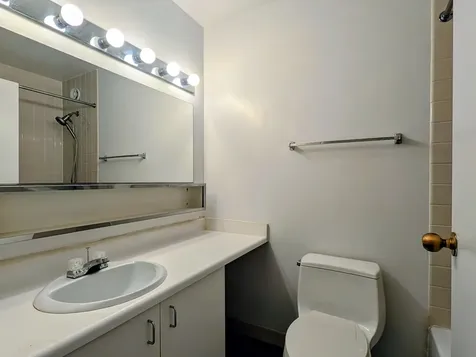 211 East Ohio Street Chicago IL 60611
