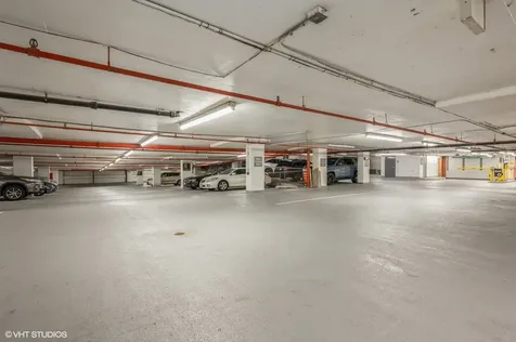 211 East Ohio Street Chicago IL 60611