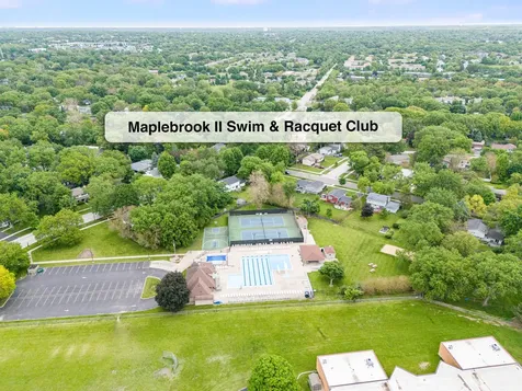 1813 Clyde Drive Naperville IL 60565