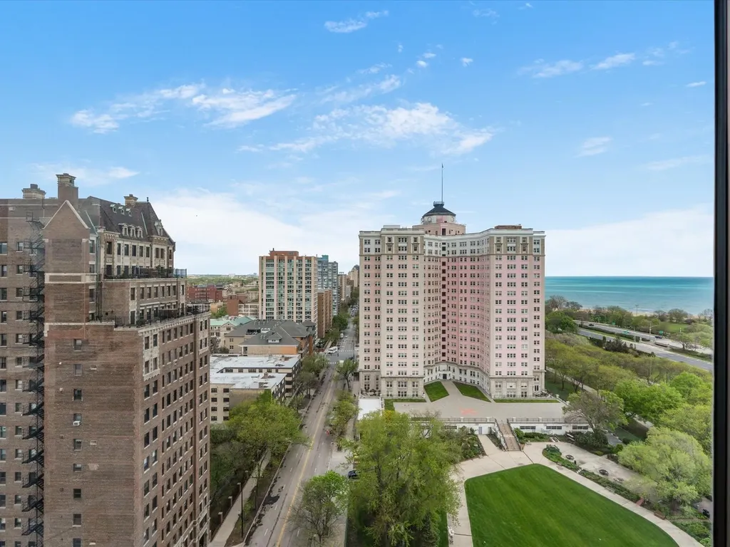 5455 North Sheridan Road Chicago IL 60640