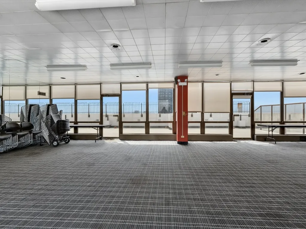 5455 North Sheridan Road Chicago IL 60640