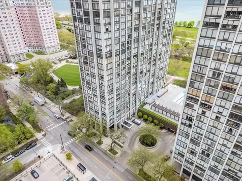 5455 North Sheridan Road Chicago IL 60640