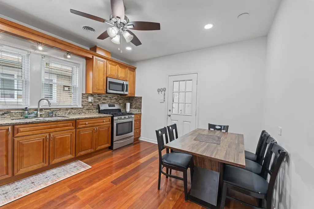 6145 West Fletcher Street Chicago IL 60634