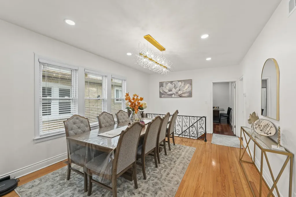 6145 West Fletcher Street Chicago IL 60634