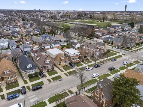 6145 West Fletcher Street Chicago IL 60634
