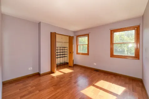 130 Canton Lane Streamwood IL 60107