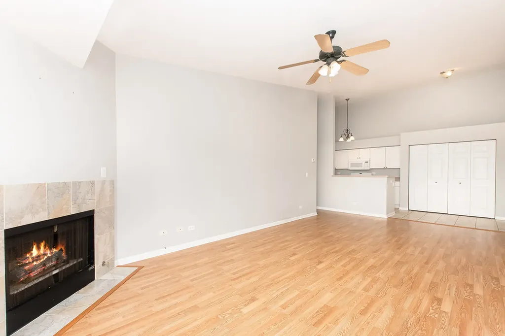 798 North Gary Avenue Carol Stream IL 60188