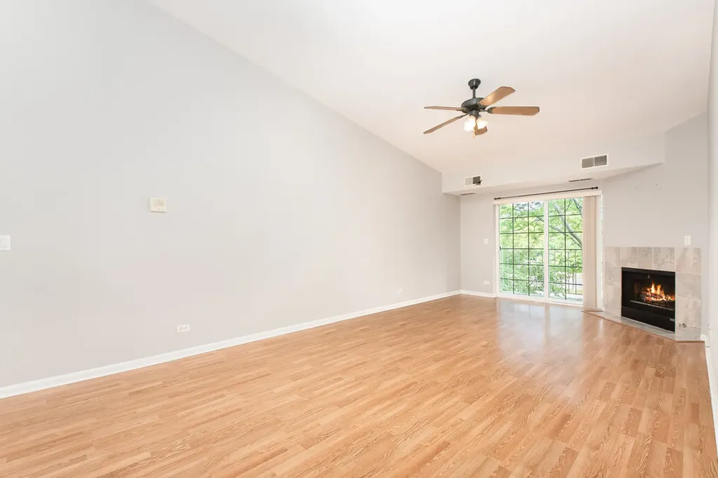 798 North Gary Avenue Carol Stream IL 60188
