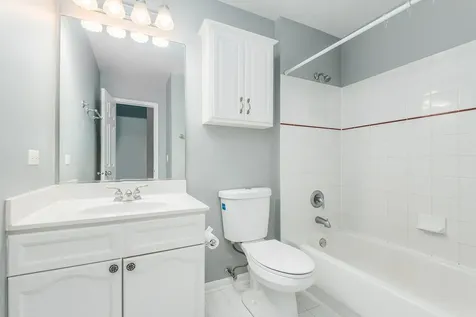 798 North Gary Avenue Carol Stream IL 60188