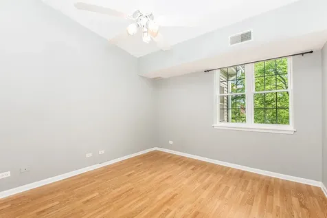798 North Gary Avenue Carol Stream IL 60188