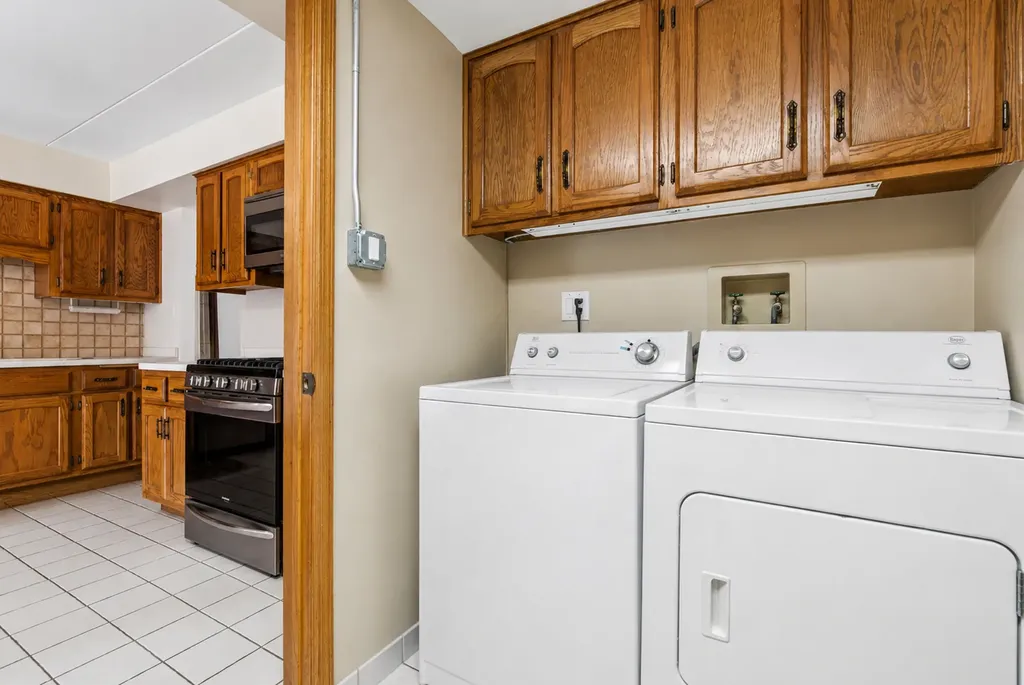 15004 Mayo Drive Orland Park IL 60462