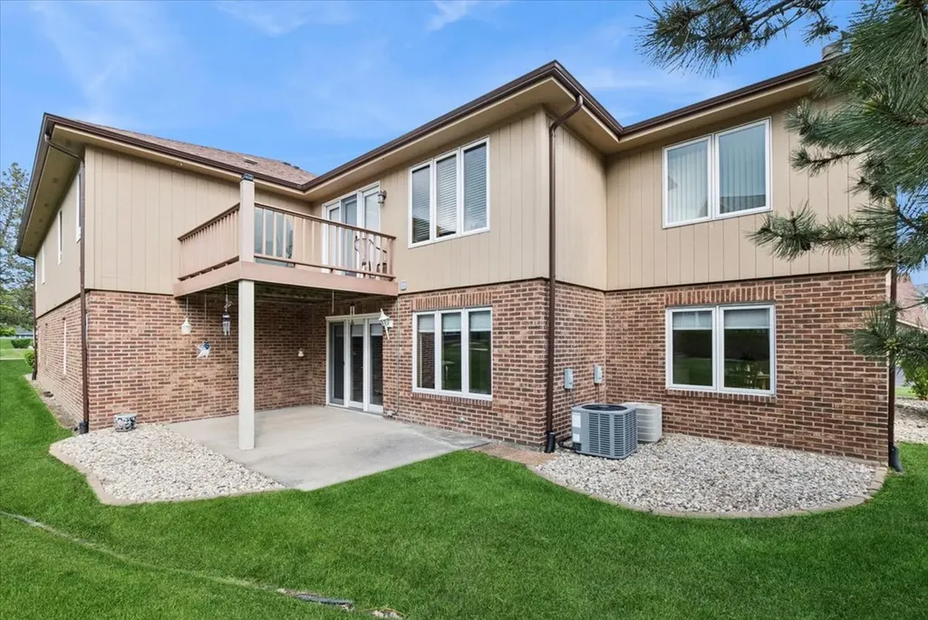 15004 Mayo Drive Orland Park IL 60462