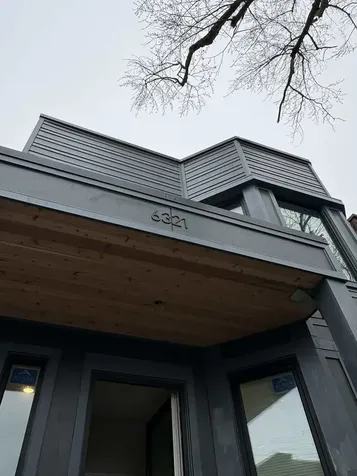 6321 South Eberhart Avenue Chicago IL 60637