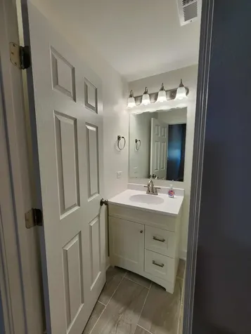 6321 South Eberhart Avenue Chicago IL 60637