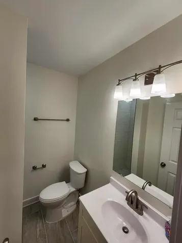 6321 South Eberhart Avenue Chicago IL 60637