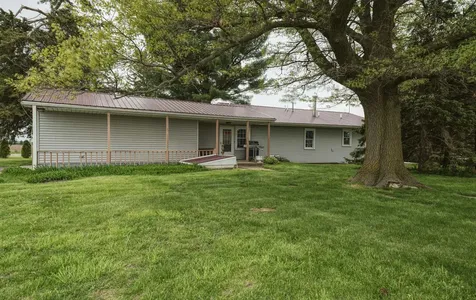 9896 Lincoln Road Morrison IL 61270