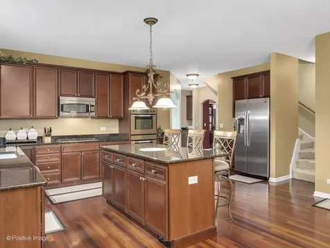 969 Reading Street Bartlett IL 60103