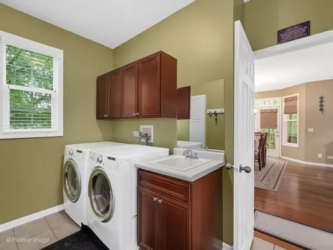 969 Reading Street Bartlett IL 60103